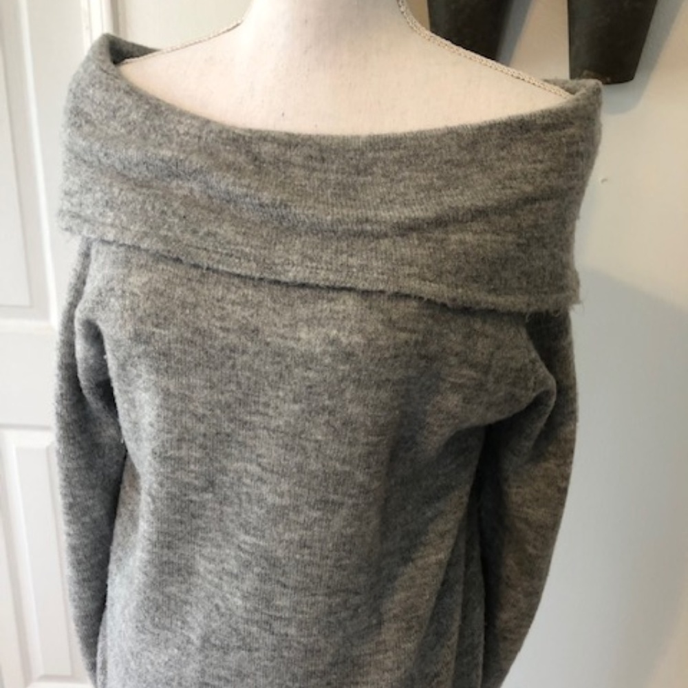 Sophie Rue Arwyn Off the Shoulder Pullover